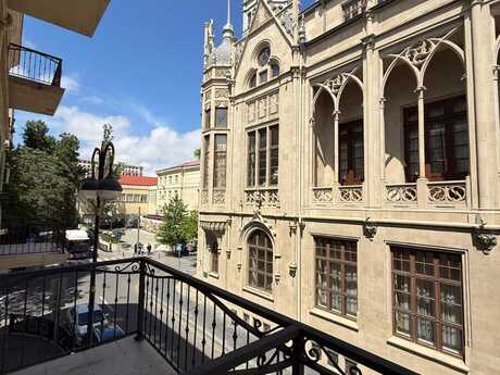 2 otaqlı köhnə tikili - İçəri Şəhər m. - 60 m²