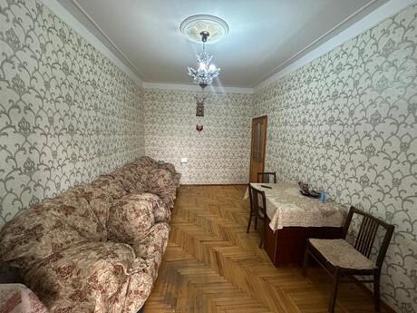 3 otaqlı köhnə tikili - Xalqlar Dostluğu m. - 75 m²