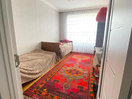 3 otaqlı köhnə tikili - Binə q. - 90 m²