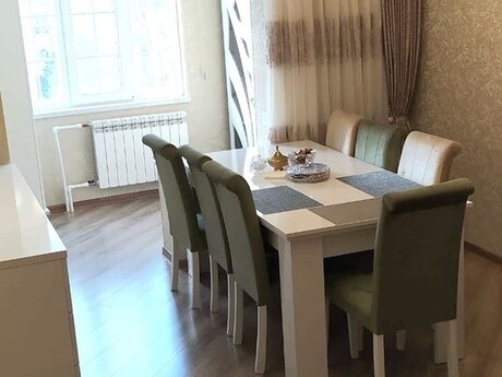 4 otaqlı köhnə tikili - Azadlıq Prospekti m. - 100 m²