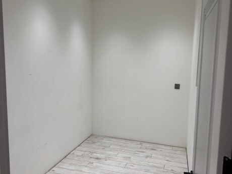 3 otaqlı həyət evi/bağ evi - İnşaatçılar m. - 60 m²