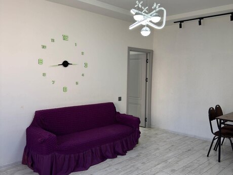 3 otaqlı həyət evi/bağ evi - İnşaatçılar m. - 60 m²