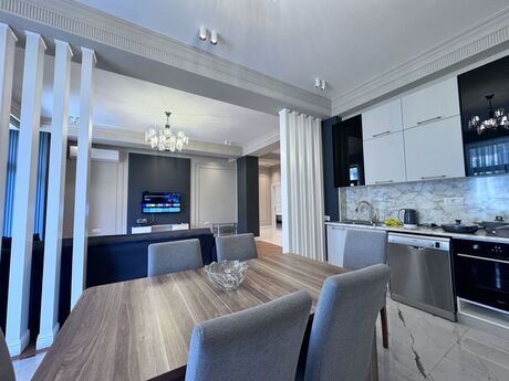 3 otaqlı yeni tikili - Ağ şəhər q. - 141 m²