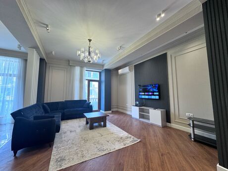 3 otaqlı yeni tikili - Ağ şəhər q. - 141 m²