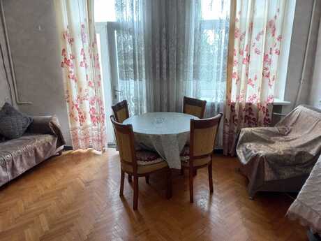 3 otaqlı köhnə tikili - 28 May m. - 80 m²