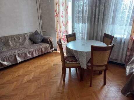 3 otaqlı köhnə tikili - 28 May m. - 80 m²
