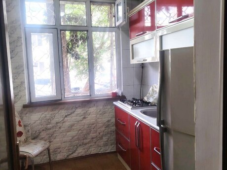1 otaqlı köhnə tikili - Gənclik m. - 42 m²