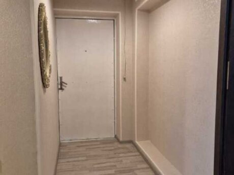 2 otaqlı köhnə tikili - 28 May m. - 50 m²