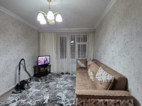 2 otaqlı köhnə tikili - 28 May m. - 50 m²