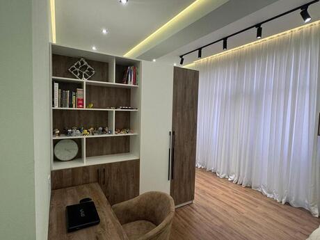 2 otaqlı yeni tikili - 8 Noyabr m. - 92 m²