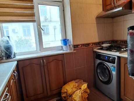 1 otaqlı köhnə tikili - Nəsimi r. - 40 m²