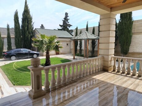 5 otaqlı həyət evi/bağ evi - Mərdəkan q. - 340 m²