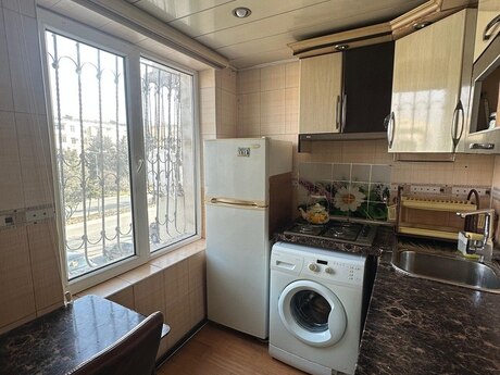 2 otaqlı köhnə tikili - Nəriman Nərimanov m. - 62 m²