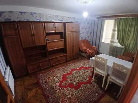 3 otaqlı köhnə tikili - Neftçilər m. - 65 m²
