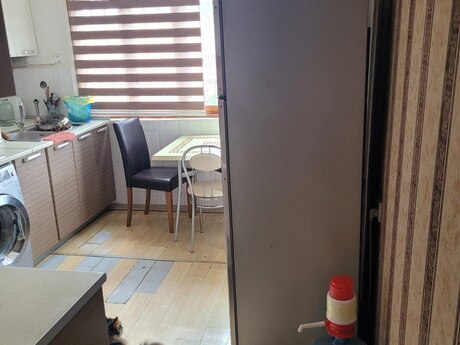 2 otaqlı köhnə tikili - Suraxanı r. - 53 m²