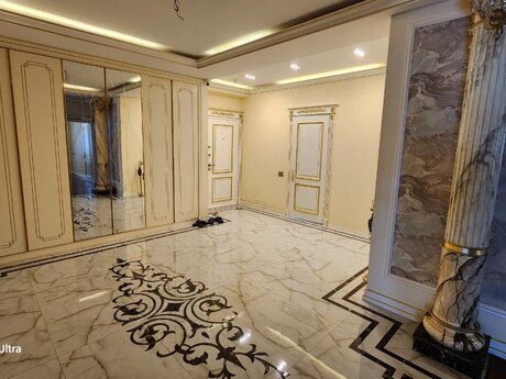 3 otaqlı yeni tikili - Şah İsmayıl Xətai m. - 200 m²