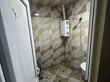 2 otaqlı köhnə tikili - Memar Əcəmi m. - 50 m²