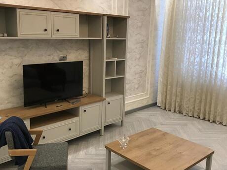 2 otaqlı yeni tikili - Elmlər Akademiyası m. - 90 m²
