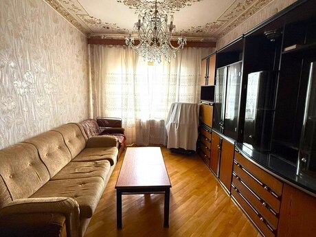 5 otaqlı köhnə tikili - Xalqlar Dostluğu m. - 105 m²