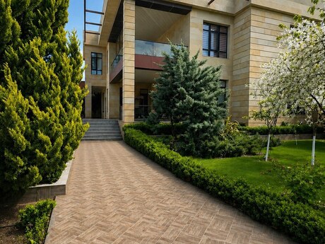 6 otaqlı həyət evi/bağ evi - Bilgəh q. - 400 m²