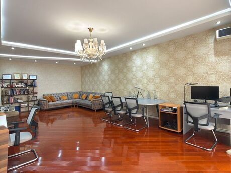 4 otaqlı yeni tikili - Gənclik m. - 205 m²