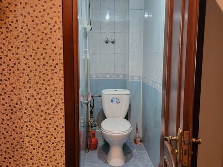 4 otaqlı köhnə tikili - Biləcəri q. - 80 m²