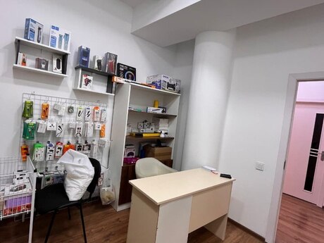 1 otaqlı ofis - Nizami m. - 15 m²