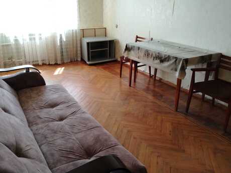 3 otaqlı köhnə tikili - Əhmədli m. - 60 m²
