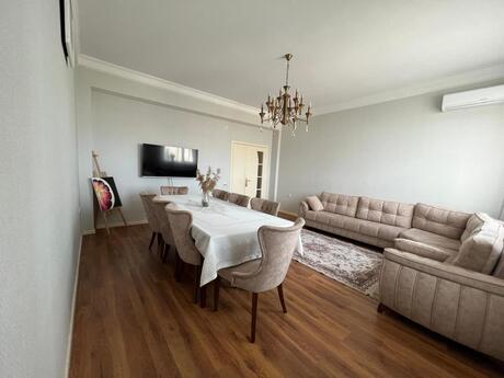 3 otaqlı yeni tikili - Bakıxanov q. - 125 m²