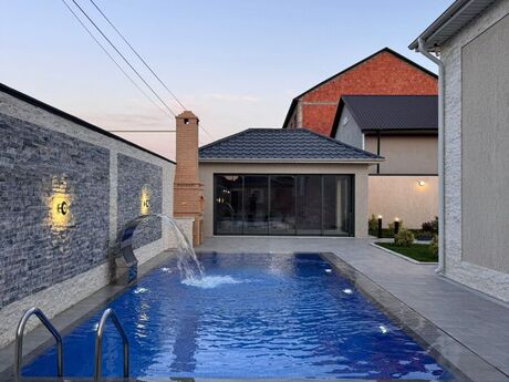 5 otaqlı həyət evi/bağ evi - Binə q. - 220 m²