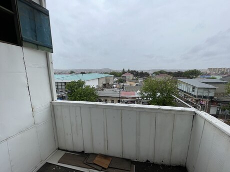 4 otaqlı köhnə tikili - Biləcəri q. - 105 m²