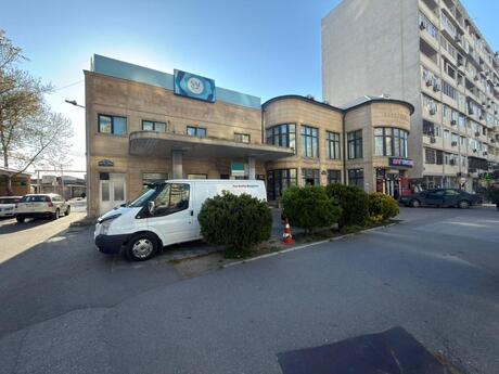 Obyekt - İnşaatçılar m. - 20 m²