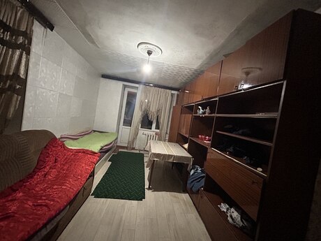 2 otaqlı köhnə tikili - İnşaatçılar m. - 60 m²
