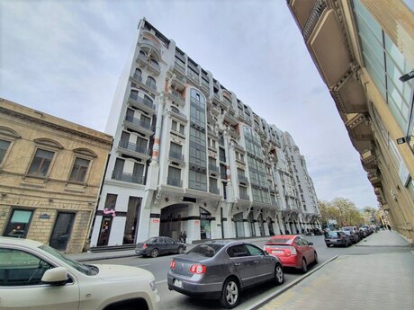 4 otaqlı yeni tikili - Sahil m. - 220 m²