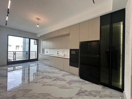 4 otaqlı yeni tikili - Sahil m. - 220 m²