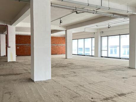 Obyekt - Ağ şəhər q. - 1580 m²