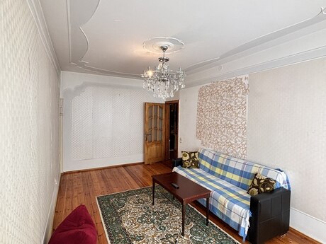 3 otaqlı köhnə tikili - Qaraçuxur q. - 75 m²