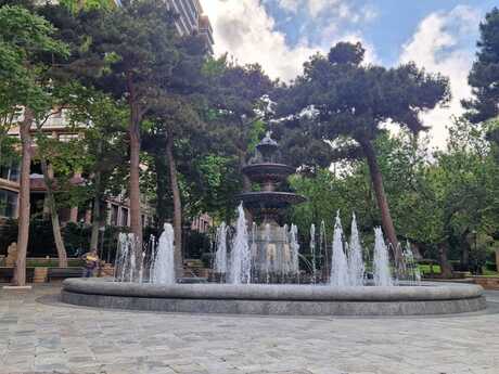 3 otaqlı köhnə tikili - Nizami m. - 75 m²
