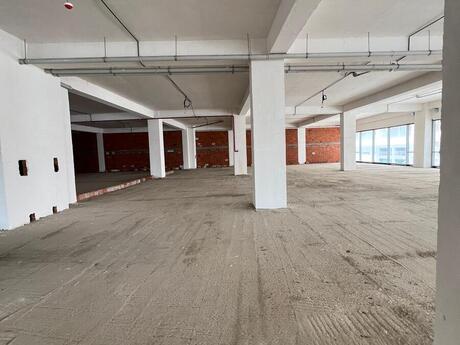 Obyekt - Ağ şəhər q. - 750 m²