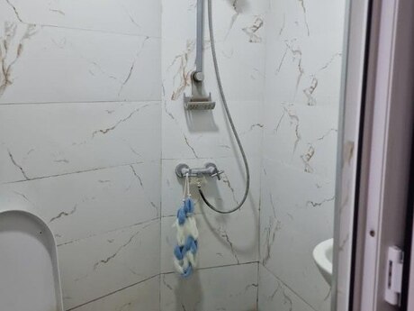 1 otaqlı köhnə tikili - Elmlər Akademiyası m. - 45 m²