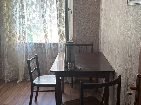 2 otaqlı köhnə tikili - Nəriman Nərimanov m. - 42 m²