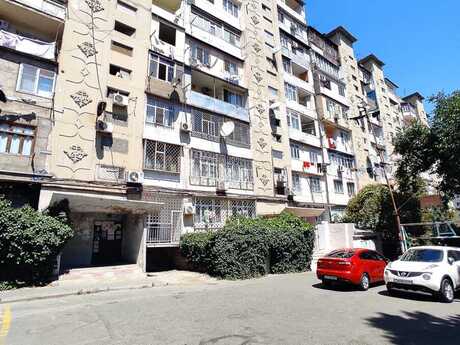 4 otaqlı köhnə tikili - Nəsimi m. - 115 m²