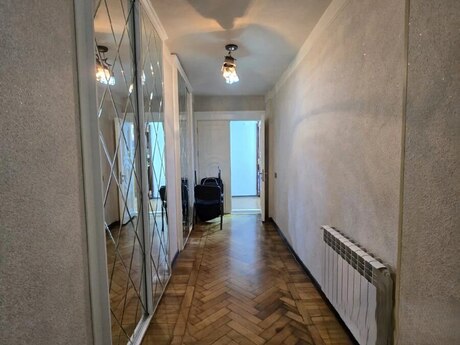 5 otaqlı ofis - Nizami m. - 150 m²