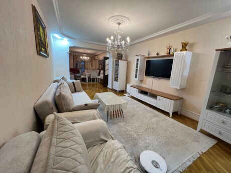 3 otaqlı köhnə tikili - Bakıxanov q. - 125 m²