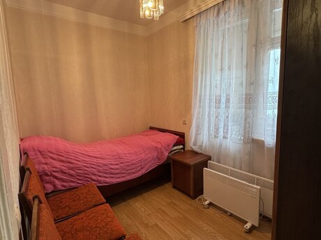 2 otaqlı köhnə tikili - Azadlıq Prospekti m. - 50 m²
