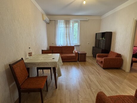 2 otaqlı köhnə tikili - Azadlıq Prospekti m. - 50 m²