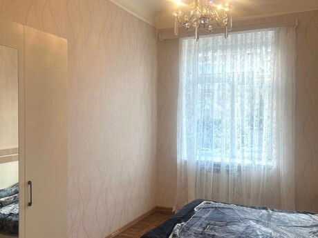 3 otaqlı köhnə tikili - Nəriman Nərimanov m. - 80 m²
