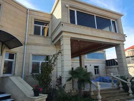 7 otaqlı həyət evi/bağ evi - Novxanı q. - 250 m²
