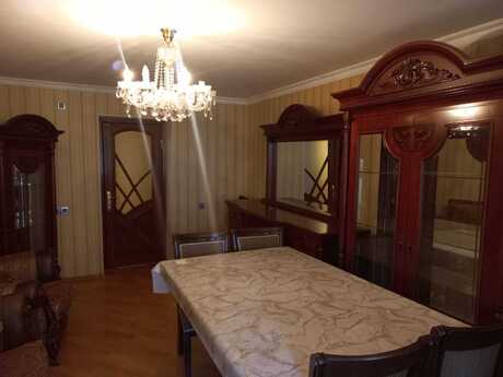 3 otaqlı köhnə tikili - İnşaatçılar m. - 85 m²