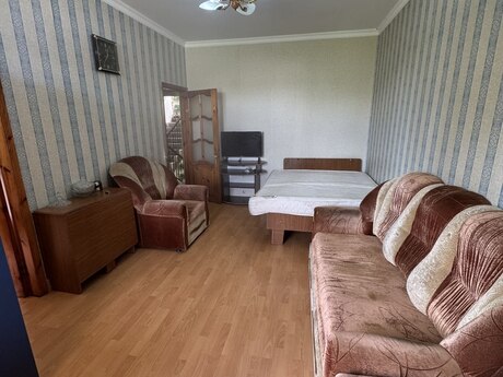 2 otaqlı köhnə tikili - Gənclik m. - 35 m²